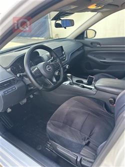 نيسان ألتيما